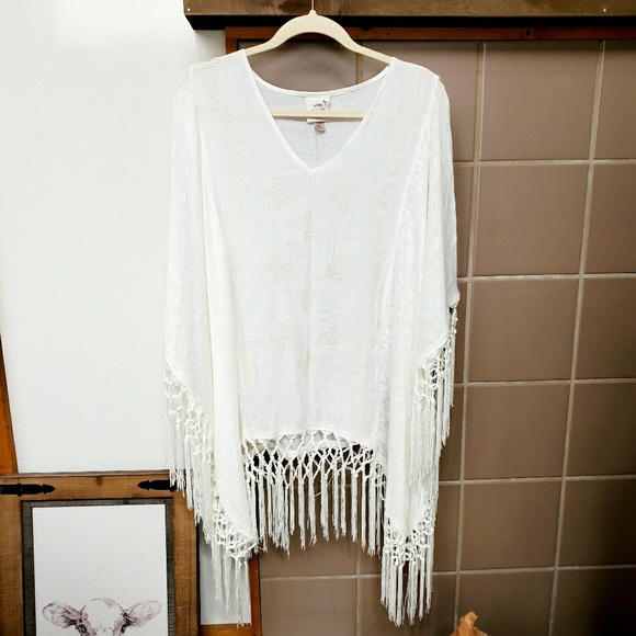 Knox Rose Sweaters - Knox Rose Boho White Embroidered String Poncho